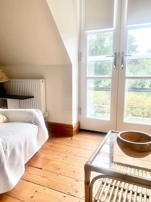 Delightful Ely House Bright And Warm With Cathedral View Lejlighed Eksteriør billede