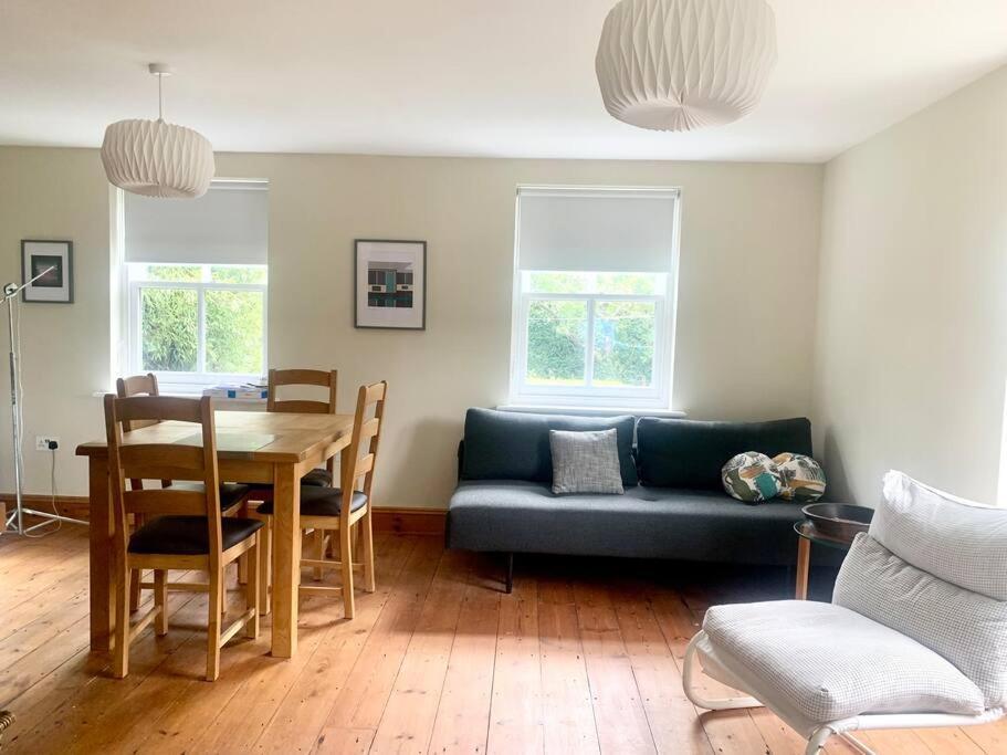 Delightful Ely House Bright And Warm With Cathedral View Lejlighed Eksteriør billede